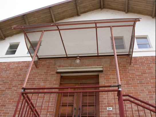 pensiline con struttura in rame e lexan fume